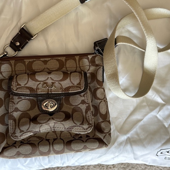 Coach Brown and Cream Signature Crossbody Bag - Picture 1 of 2
